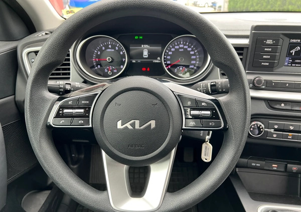 Kia Ceed cena 77900 przebieg: 17500, rok produkcji 2022 z Ćmielów małe 326